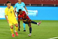 Cetak Gol Buat Spanyol,...