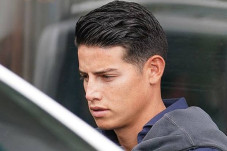 Tiba di Liverpool James...