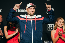 Sergey Kovalev Dituduh...