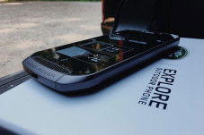 Land Rover Buat Handphone...