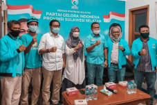 Gelora Serahkan Rekomendasi...