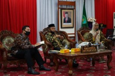 Pemkot Bengkulu Satukan...