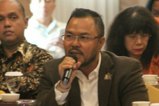 Kisruh Kadin Jabar,...