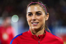 Gabung Spurs, Alex Morgan...