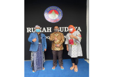 Wagub DKI Resmikan Rumah...