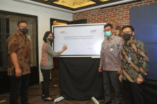Mandiri Syariah dan...