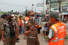 Tak Gunakan Masker,...