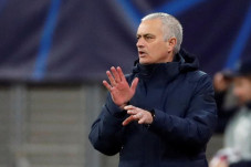 Mourinho Pelit Bicara...