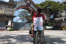 Gowes Bandung-Solo,...