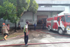 Gudang Penyimpanan Produk...
