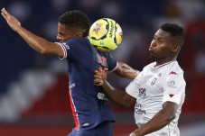 Babak Pertama: PSG vs...