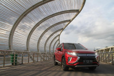 Mitsubishi Desain Ulang...