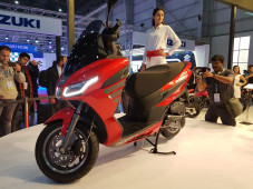 Mesin Lebih Besar, Aprilia...