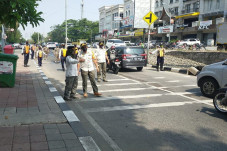 Tidak Pakai Masker,...