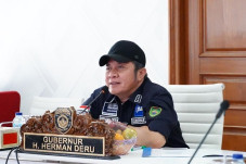Bahas Terminal Karya...
