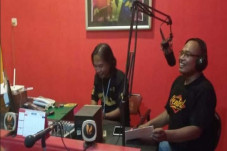 Indraswara, Radio Pertama...