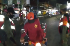 Membandel Tak Pakai...