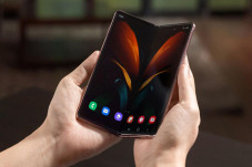 Samsung Galaxy Z Fold2...