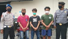 Tiga Pemuda Mabuk Aniaya...