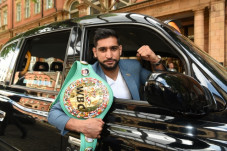 Amir Khan dan Tantangan...