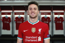 Resmi Gabung Liverpool,...