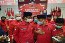PDIP Surabaya Targetkan...
