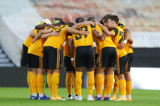 Wolves yang Berbeda