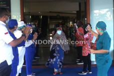 692 Pasien Positif Corona...