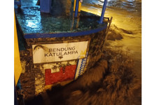 Tinggi Air Bendung Katulampa...