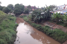 Sungai Jaletreng Berwarna...