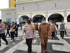 Wali Kota Firdaus Dukung...