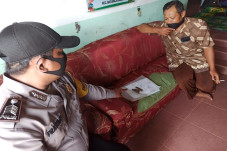 Warga Temukan 6 Butir...
