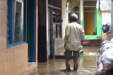 Banjir Mulai Surut,...