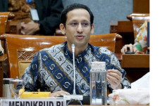 Daftar Aplikasi dan...