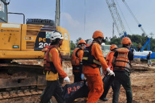 Korban Terseret Banjir...