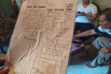 Surat Nikah-Cerai Inggit...
