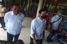 Undian Nomor Urut Gibran-Teguh...