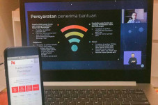 Telkomsel Salurkan Kuota...
