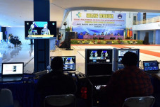 Pandemi, Poltekkes Surabaya...