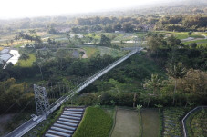 Mau Lihat Jembatan Ikonik...