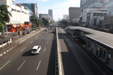 Selama PSBB Ketat, Jalanan...
