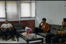 15 Orang Akan Bersaing...