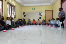 Sambangi Mahasiswa Papua...