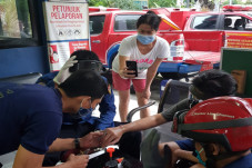 Tak Bisa Lepaskan Cincin,...