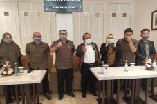 PN Bandung Batalkan...