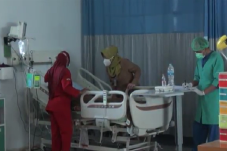 2 Orang Tua yang Digorok...