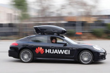 Huawei Bertekad Jadi...