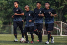Kompetisi Ditunda Lagi,...