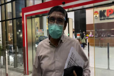 KPK Mintai Keterangan...