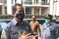 Keluarga dan Sopir Camat...
